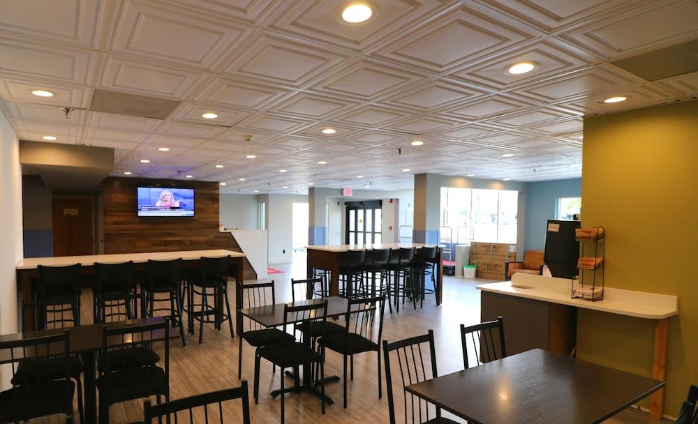Surestay Plus Hotel By Best Western Sevierville Bagian luar foto