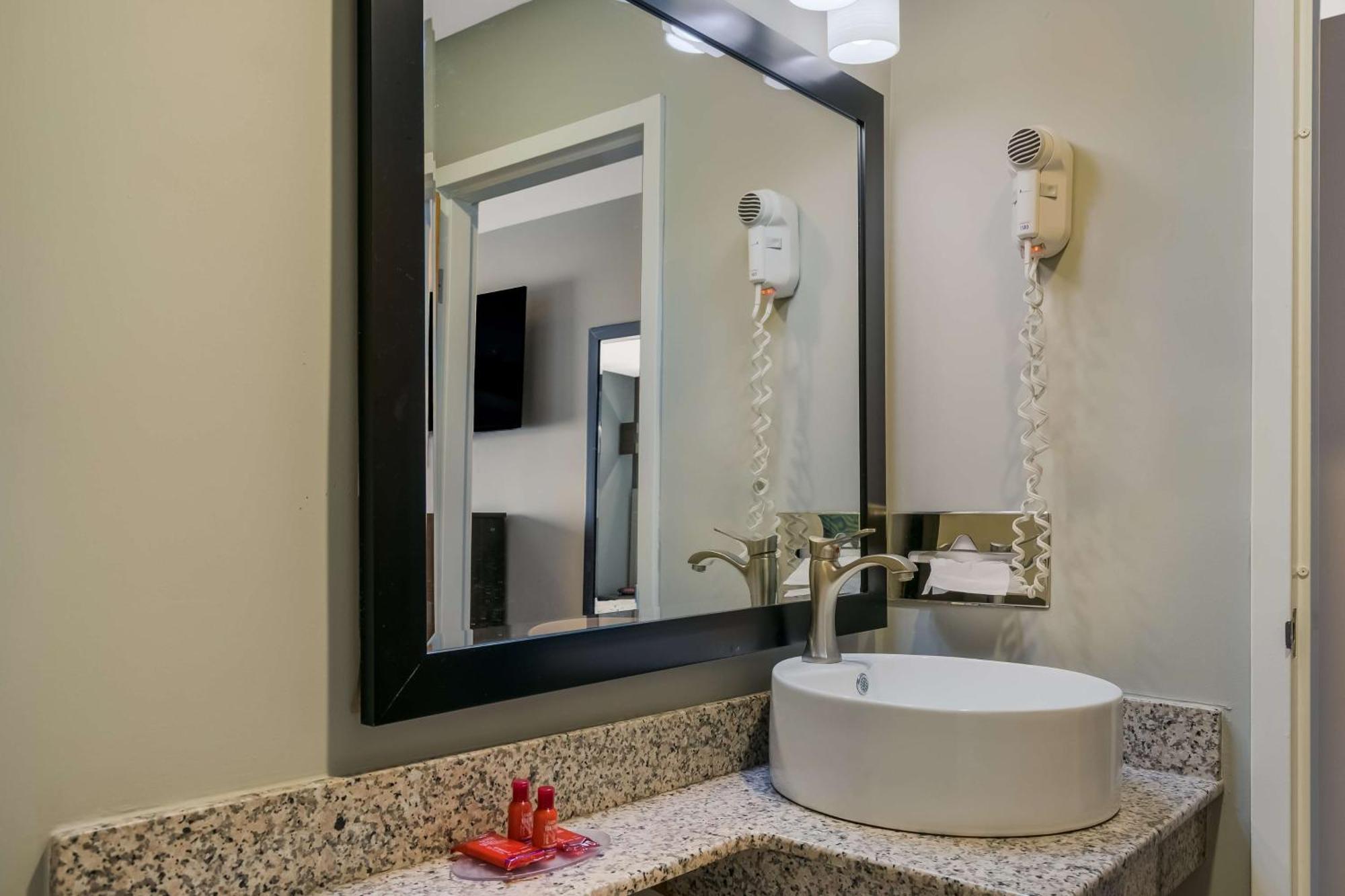 Surestay Plus Hotel By Best Western Sevierville Bagian luar foto