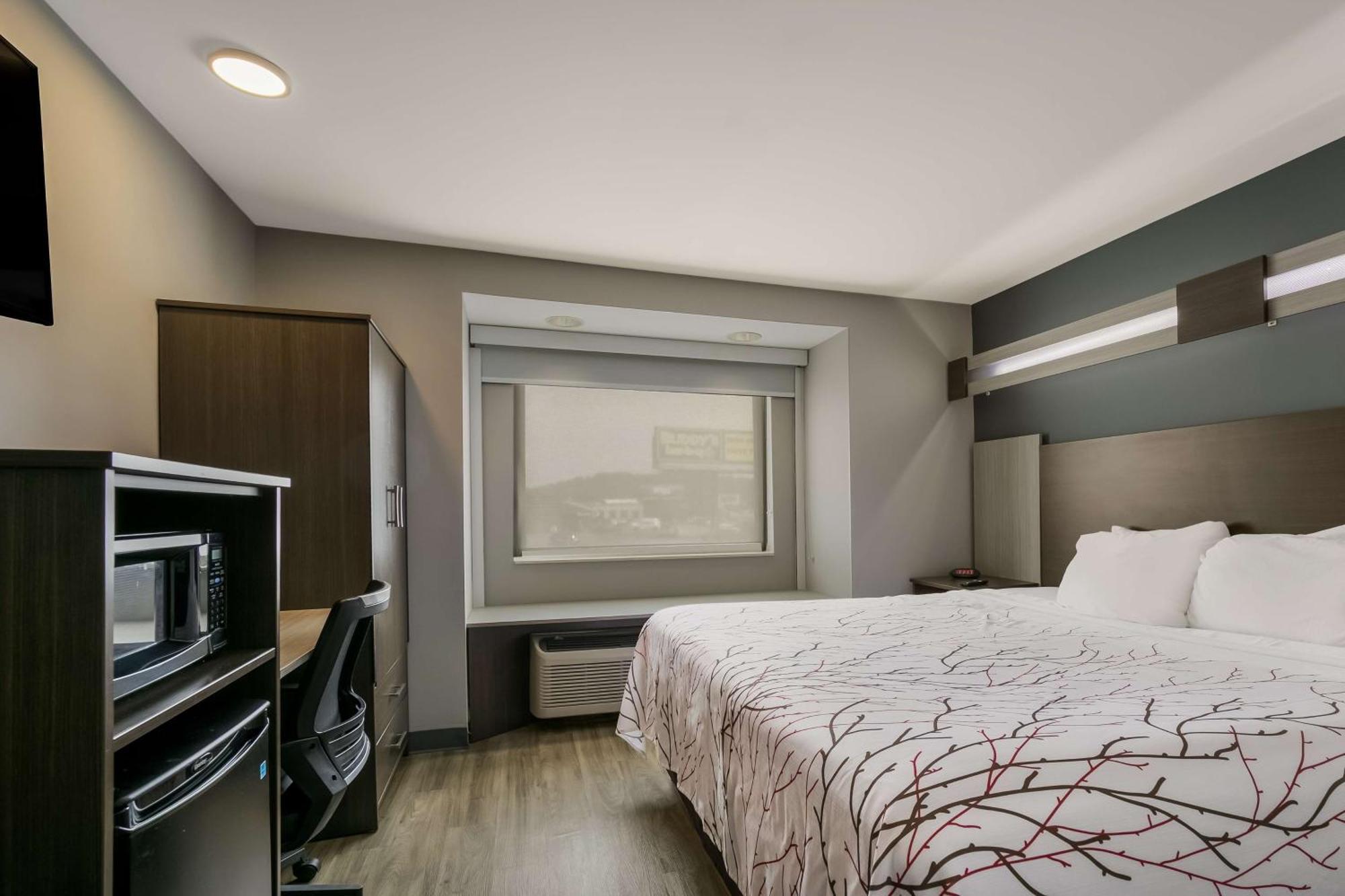 Surestay Plus Hotel By Best Western Sevierville Bagian luar foto
